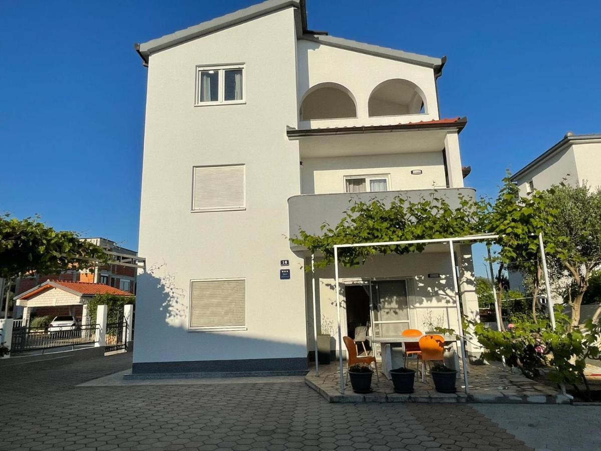 Apartments Antea Рогозница Экстерьер фото