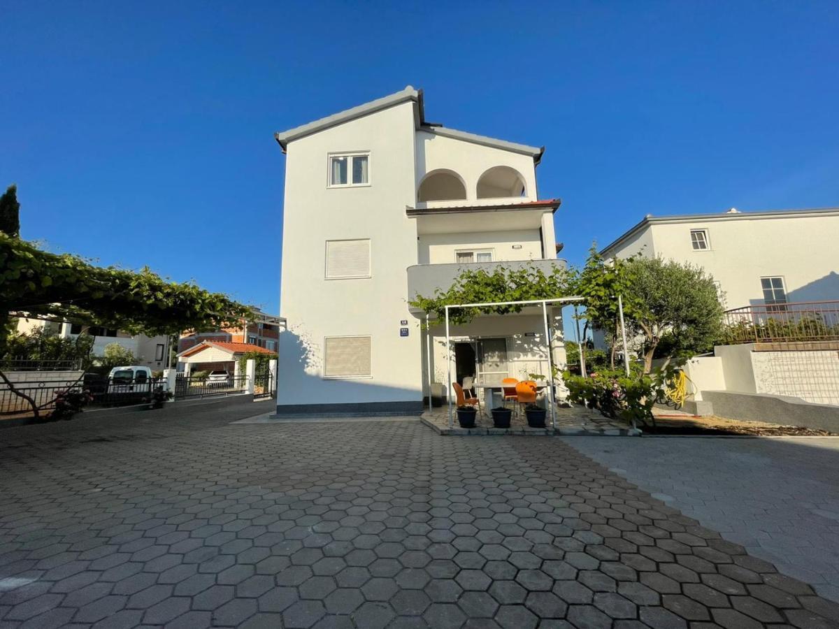 Apartments Antea Рогозница Экстерьер фото