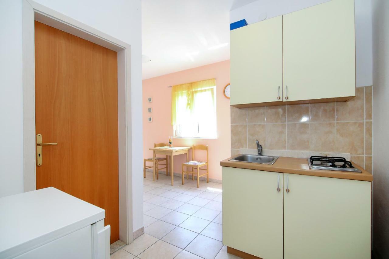 Apartments Antea Рогозница Экстерьер фото