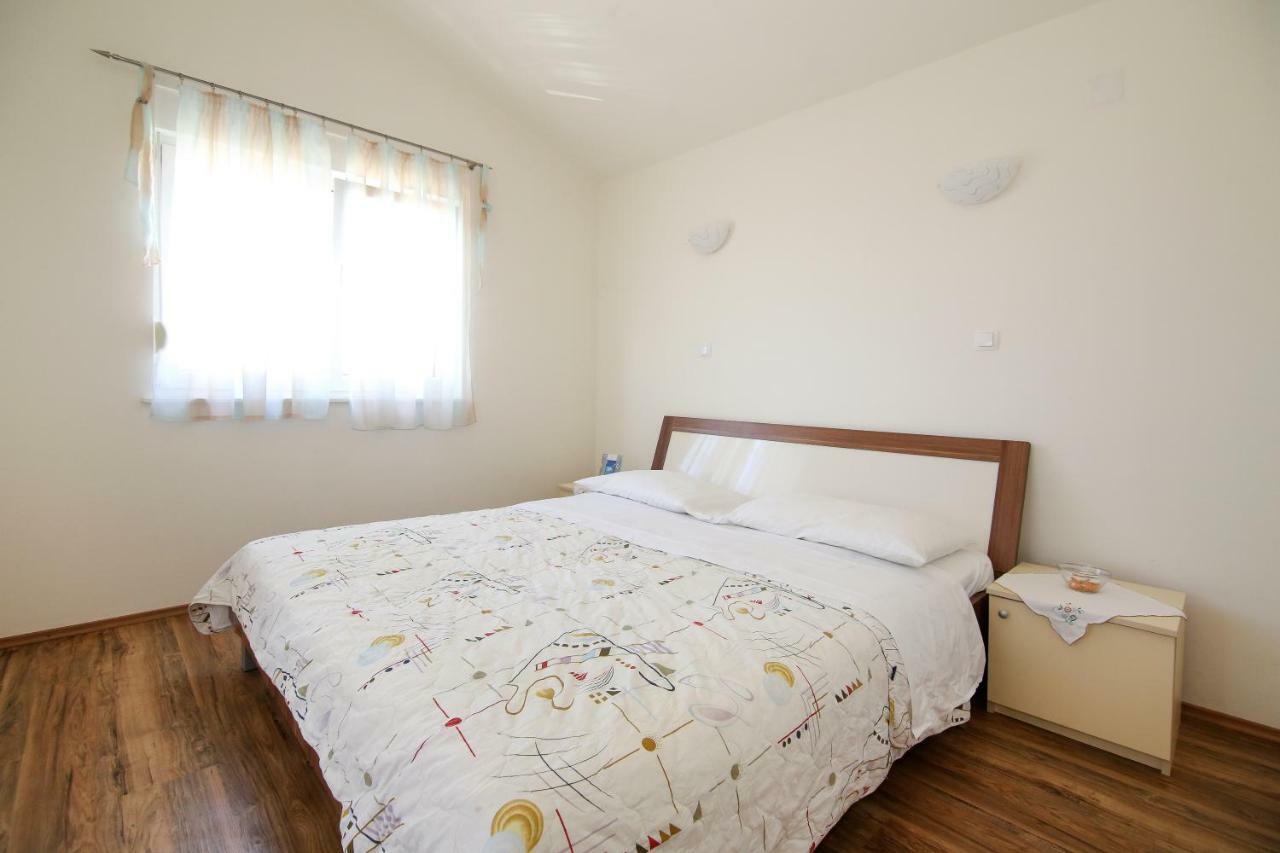 Apartments Antea Рогозница Экстерьер фото